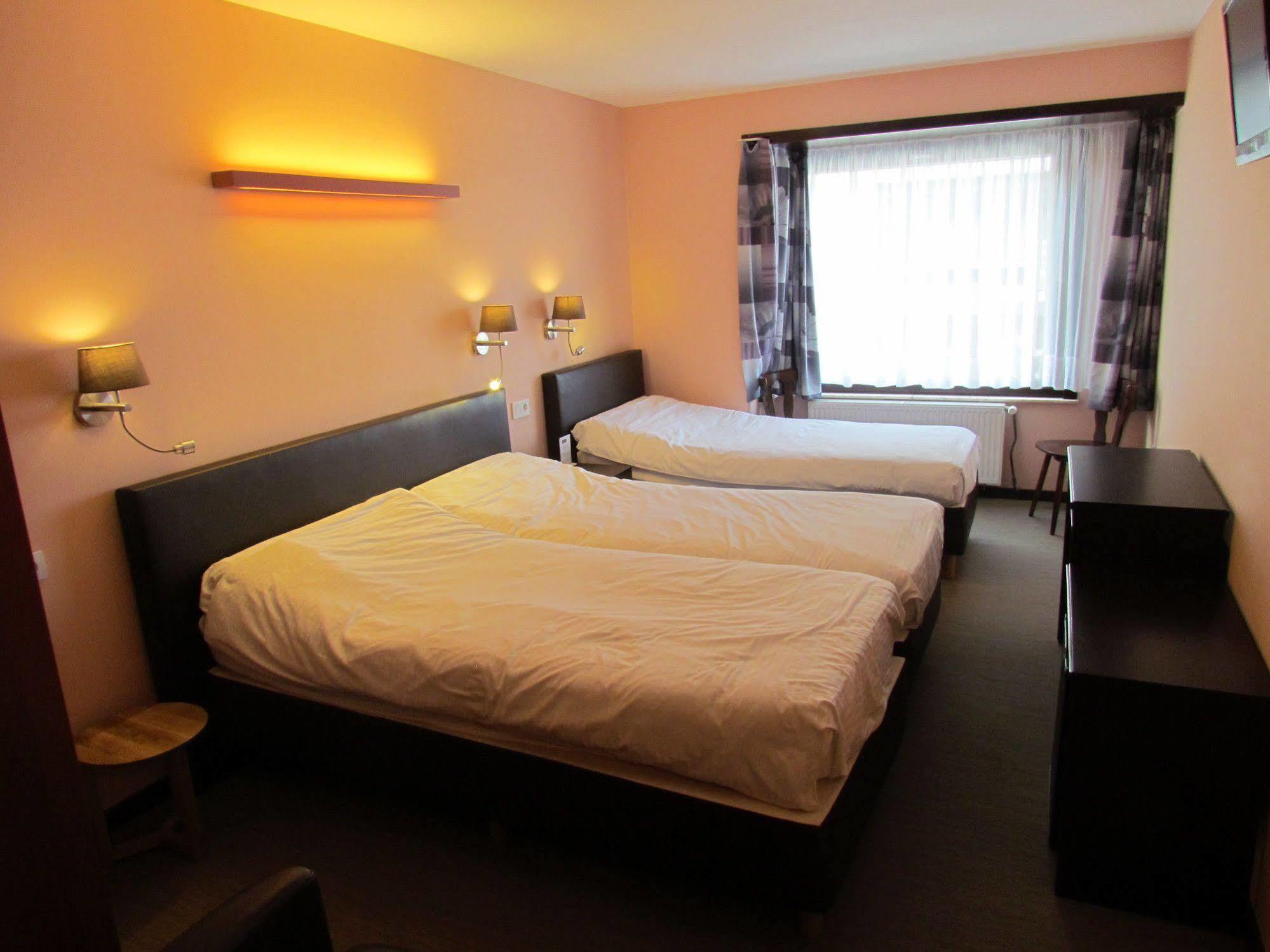 Hotel Uilenspiegel Nieuwpoort Kültér fotó